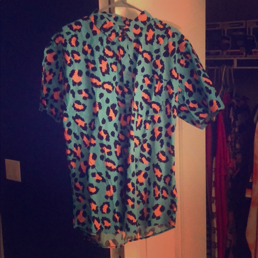 hurley button up